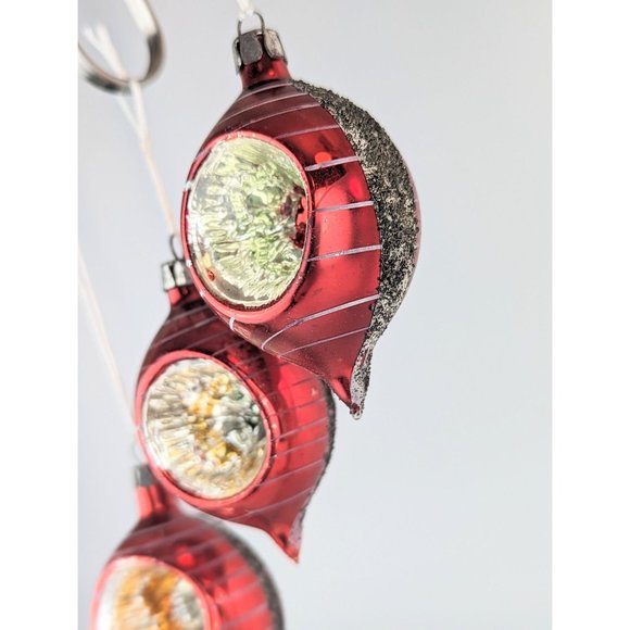 Set of 3 Vtg 1950s Red Orange Reflector Teardrop Ornaments Concave Indent Shiny - Picture 8 of 9